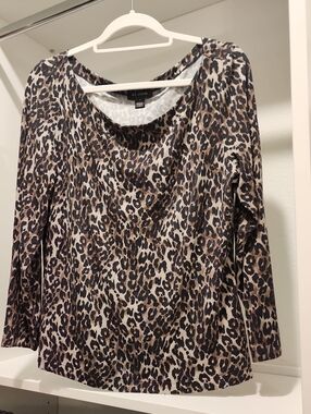 St. John Leopard-Print Long Sleeve Top — Brown, Black & Cream